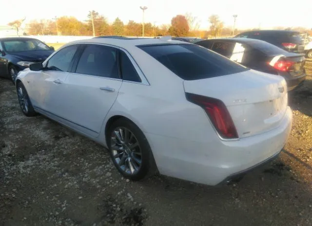 Photo 2 VIN: 1G6KD5RSXHU147805 - CADILLAC CT6 SEDAN 