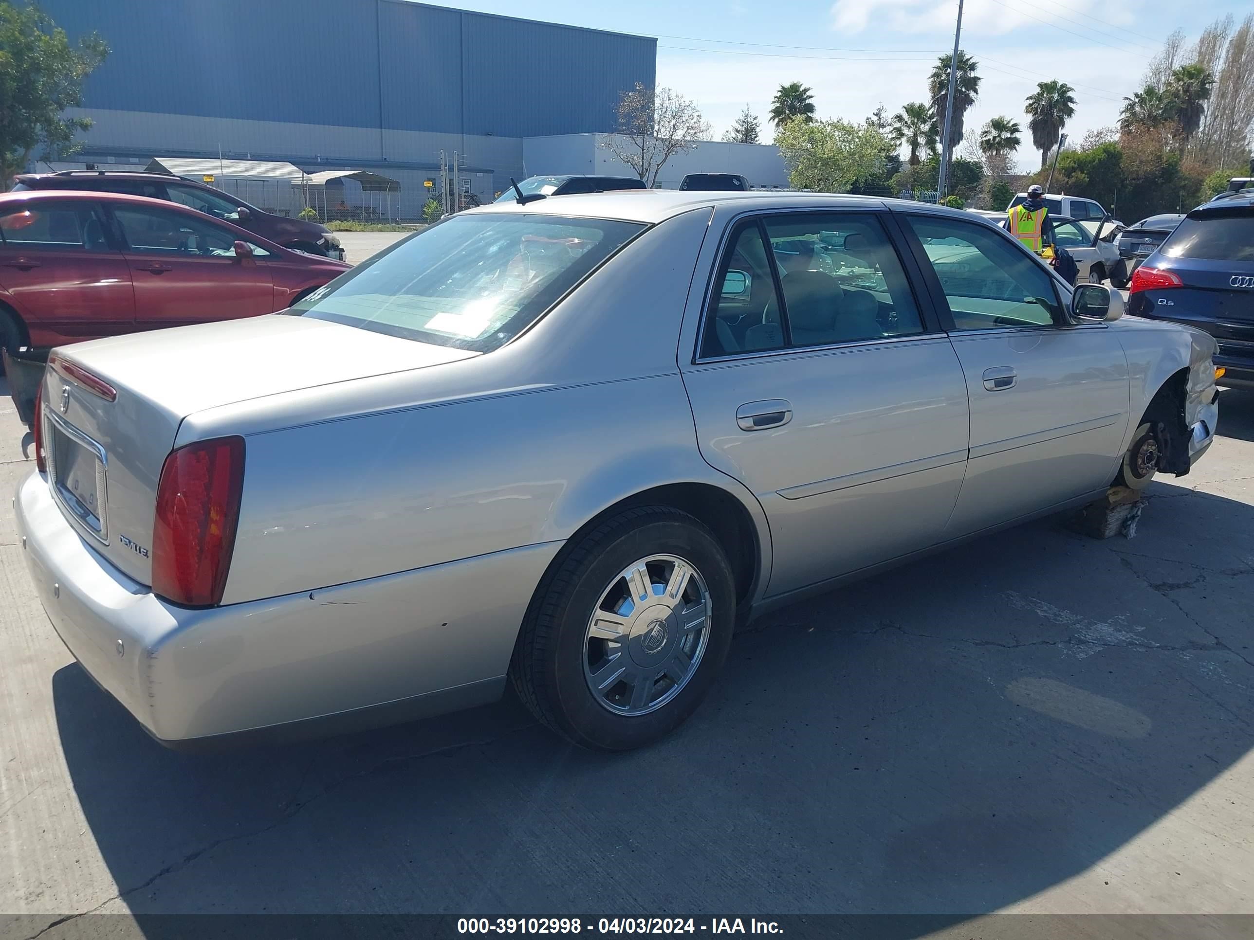 Photo 3 VIN: 1G6KD5UY95U155336 - CADILLAC DE VILLE 