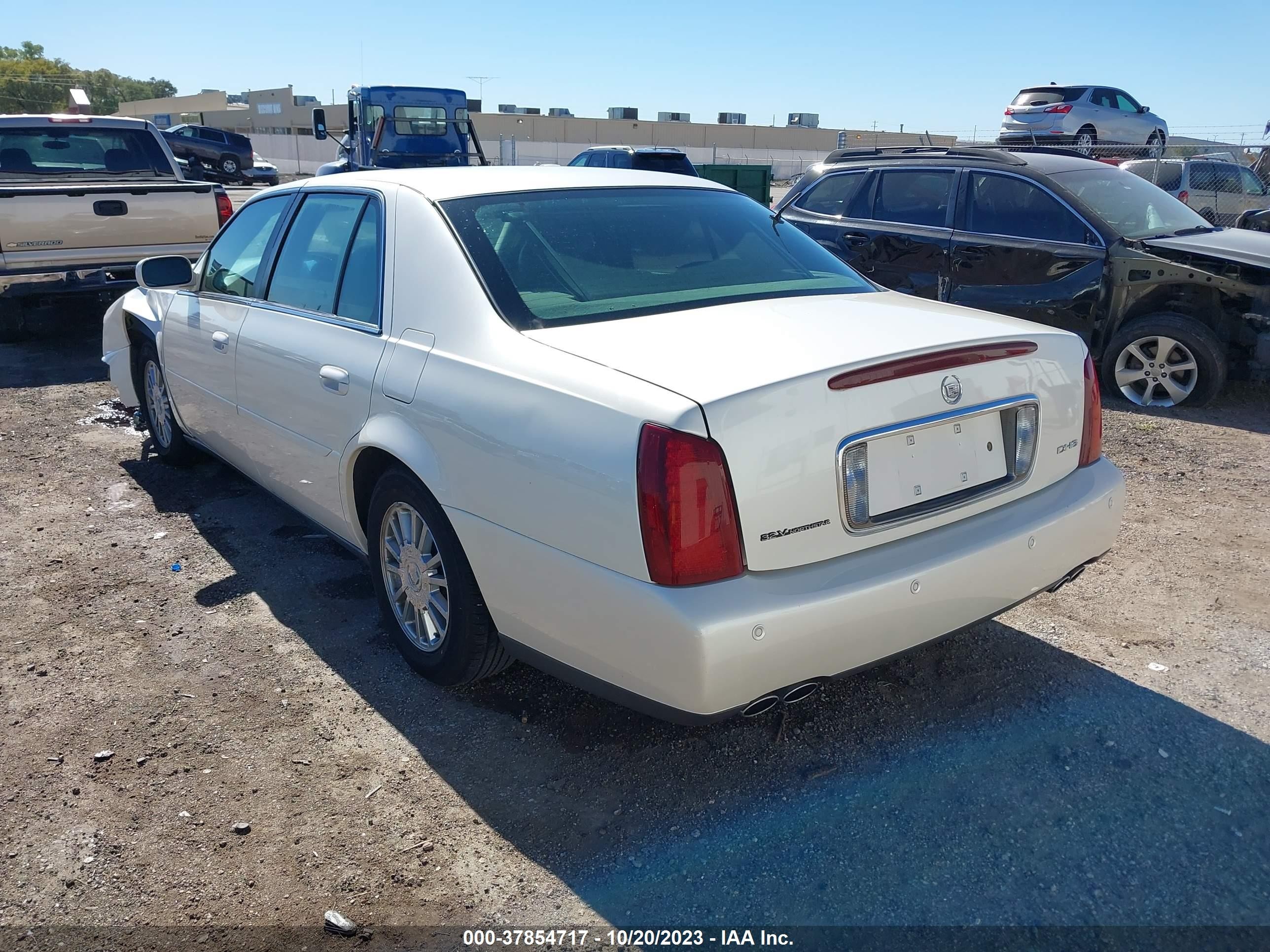 Photo 2 VIN: 1G6KE54Y43U229983 - CADILLAC DE VILLE 