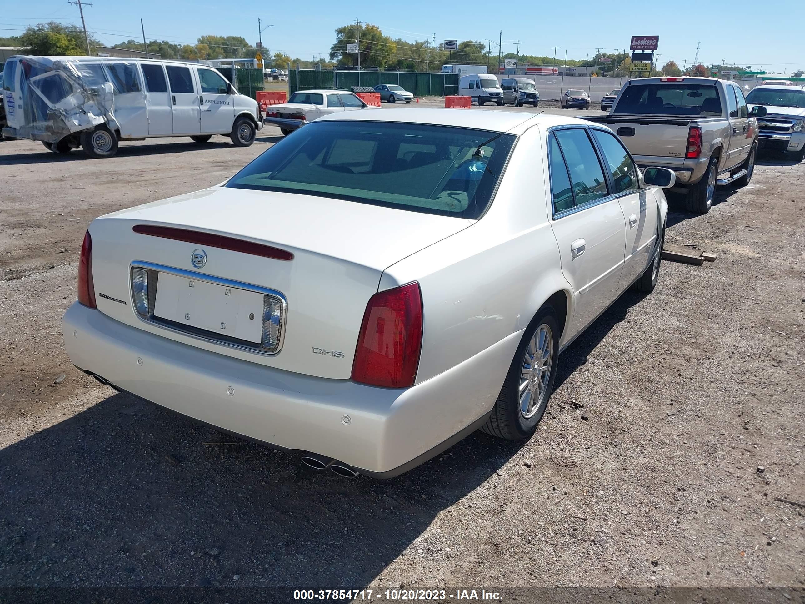 Photo 3 VIN: 1G6KE54Y43U229983 - CADILLAC DE VILLE 