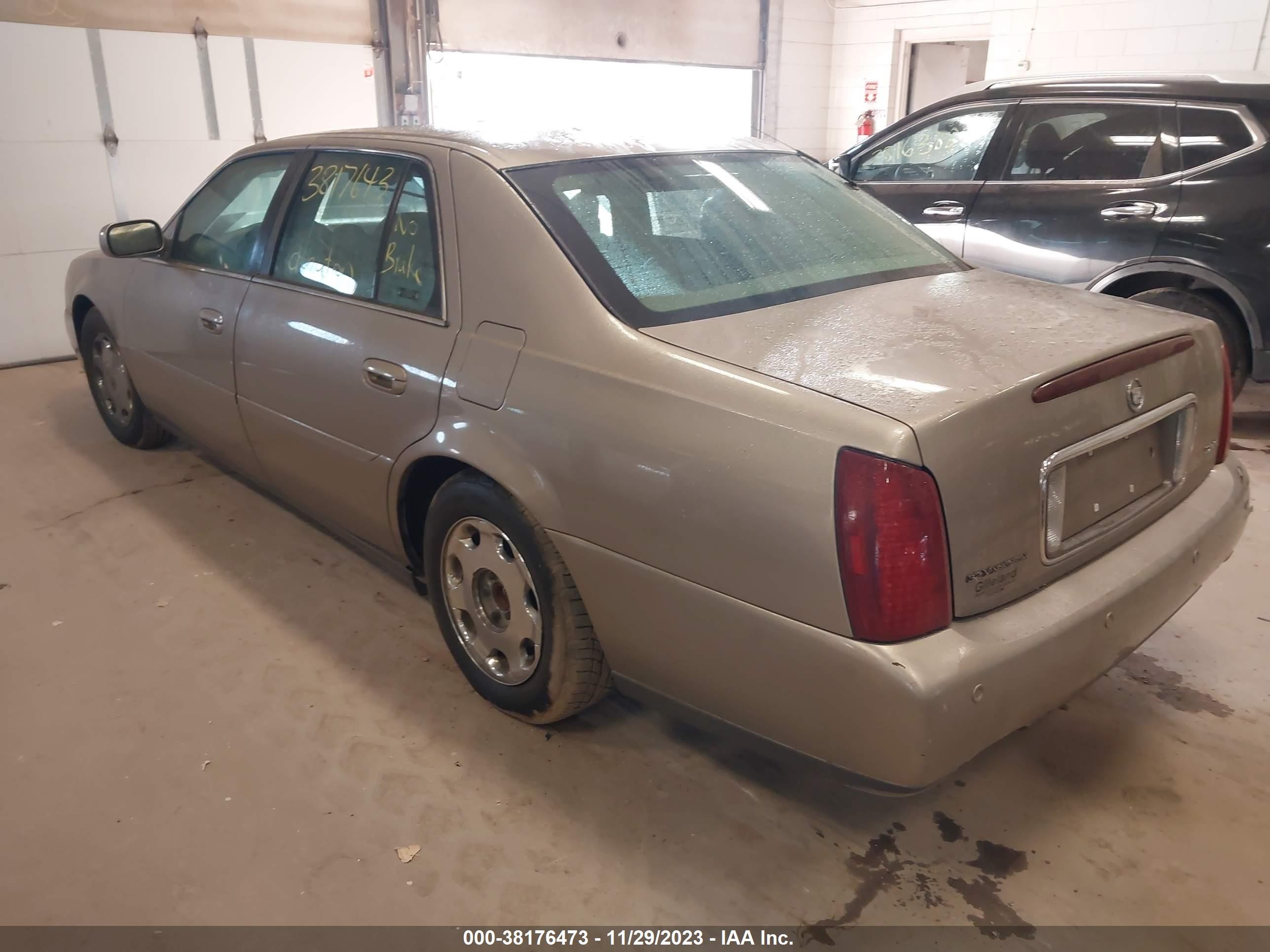 Photo 2 VIN: 1G6KE57Y02U115568 - CADILLAC DE VILLE 