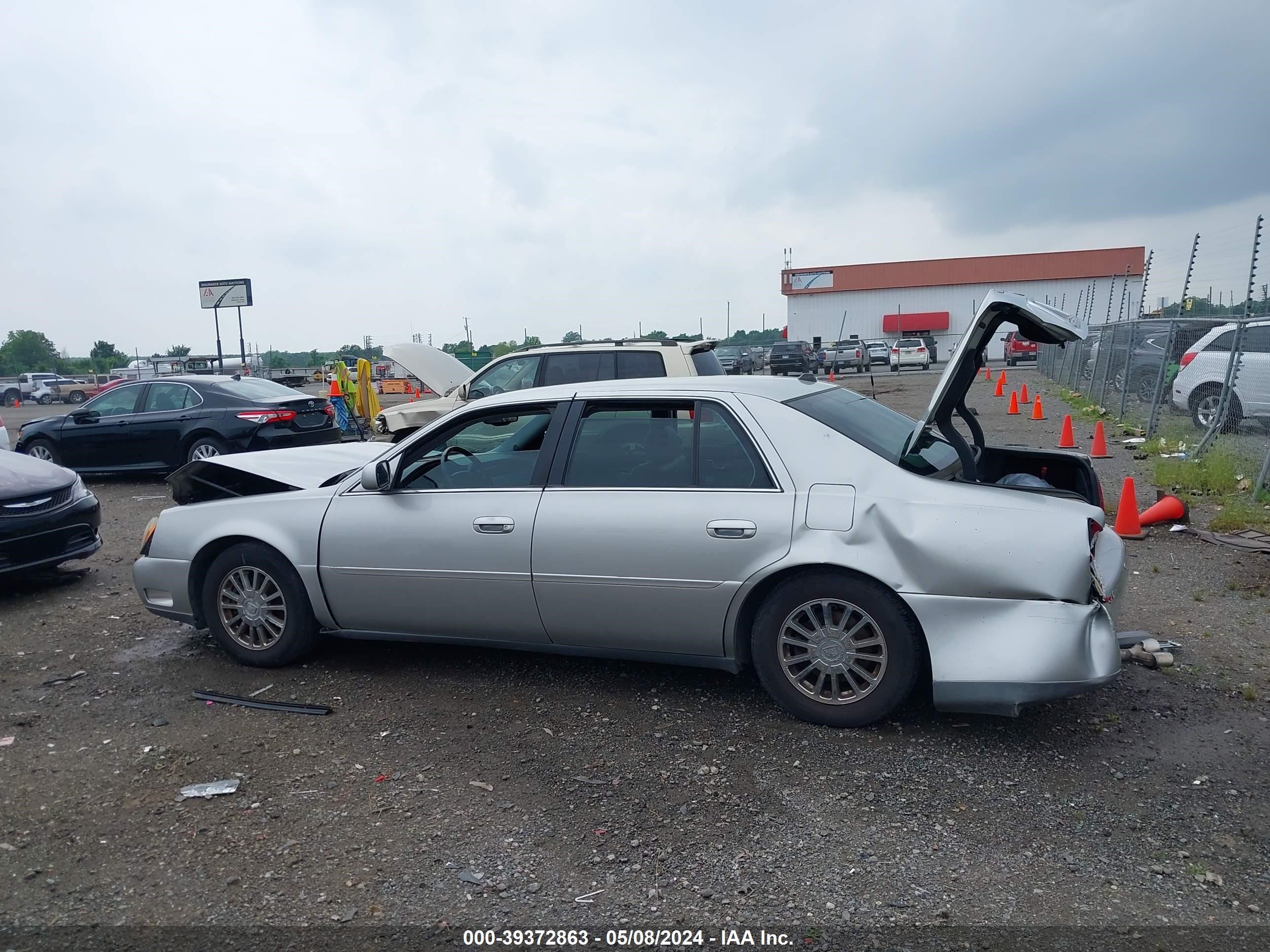 Photo 13 VIN: 1G6KE57Y24U222124 - CADILLAC DE VILLE 