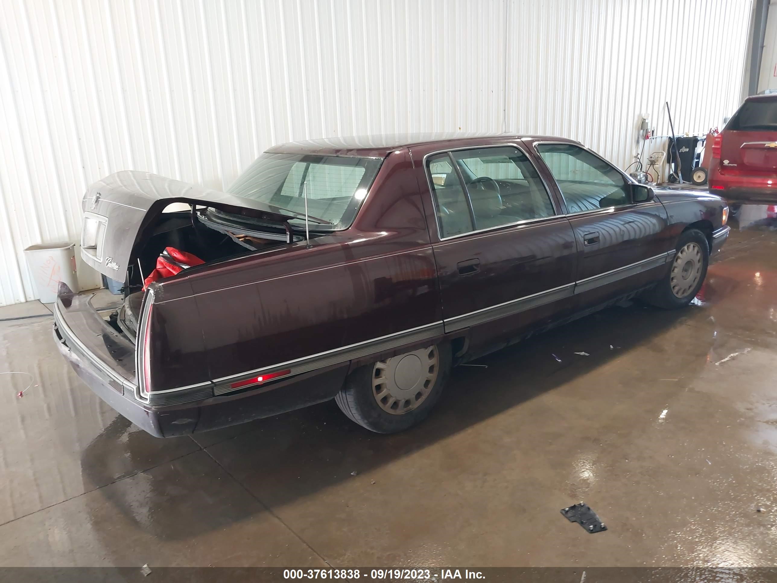 Photo 3 VIN: 1G6KF52Y0RU229939 - CADILLAC DE VILLE 