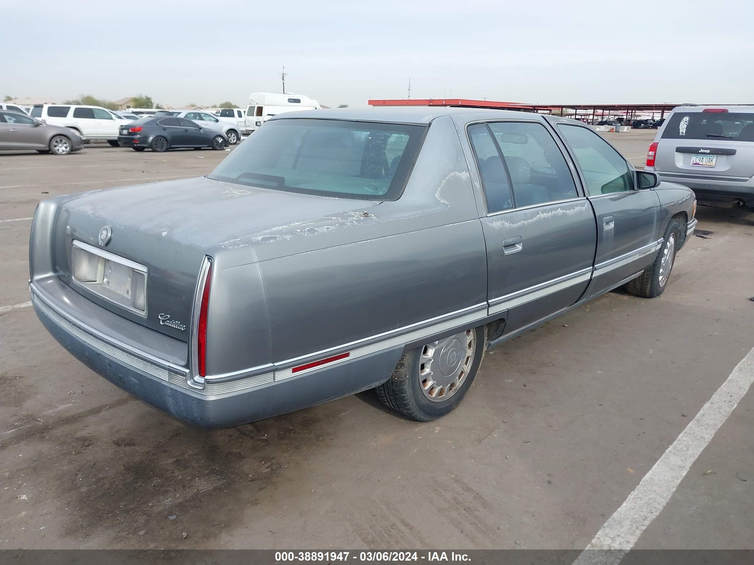 Photo 3 VIN: 1G6KF52Y5RU285200 - CADILLAC DE VILLE 