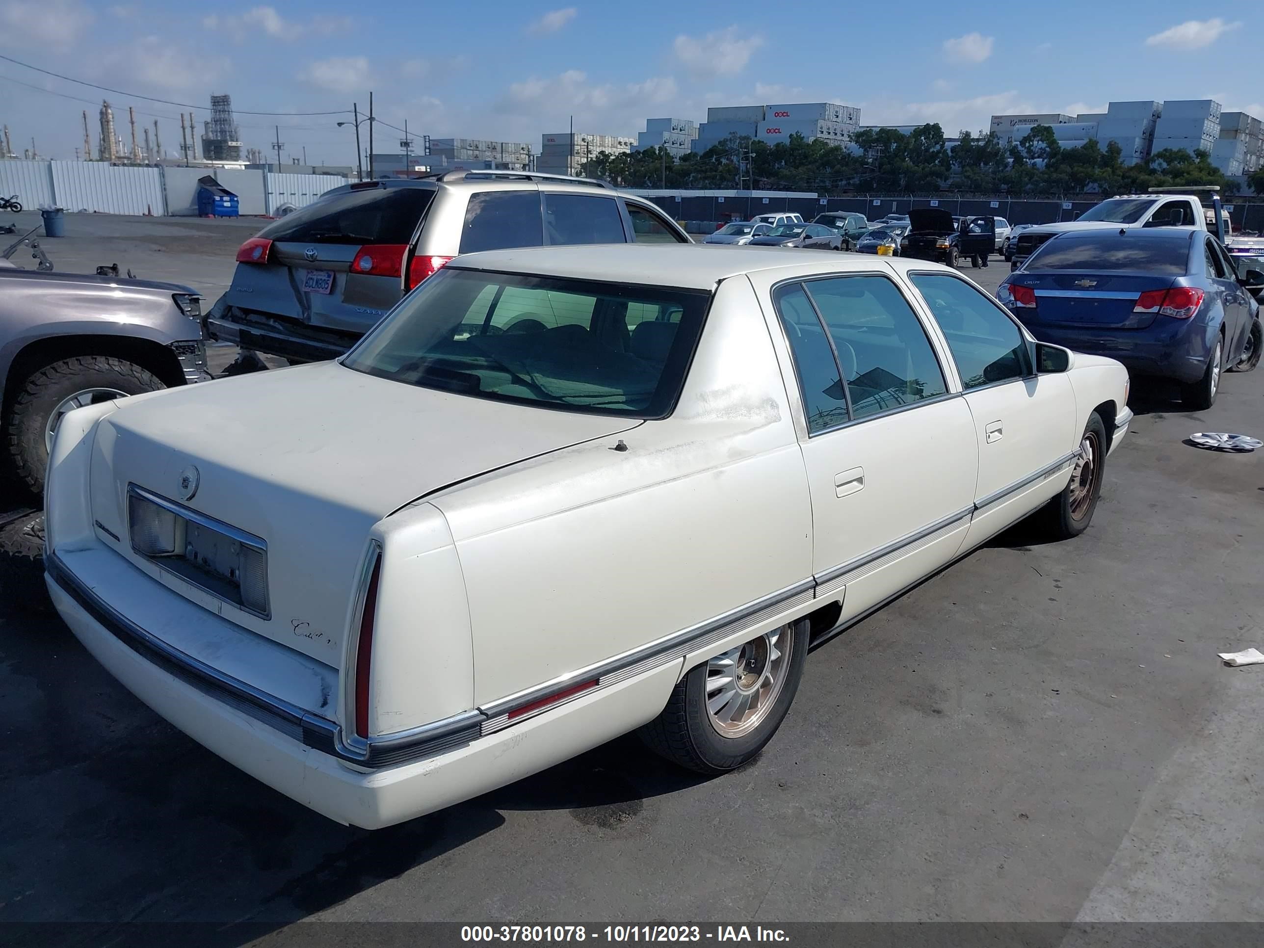 Photo 3 VIN: 1G6KF52YXRU214574 - CADILLAC DE VILLE 