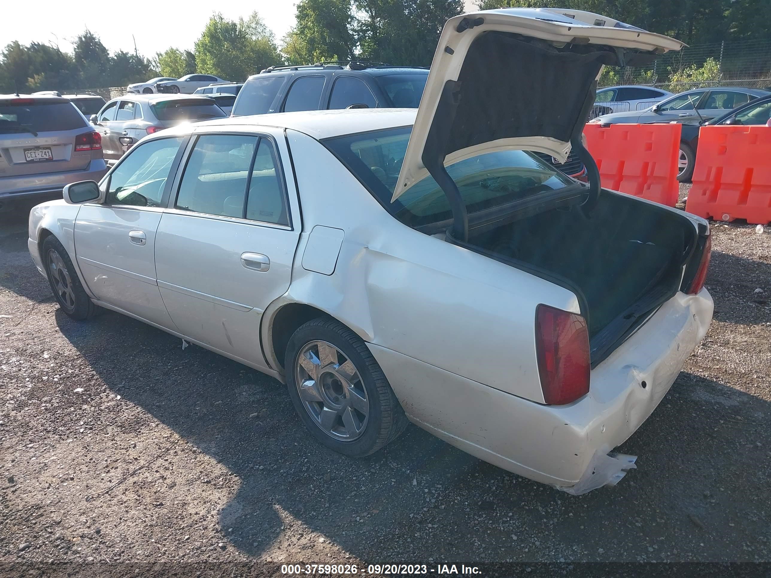 Photo 2 VIN: 1G6KF57921U254850 - CADILLAC DE VILLE 