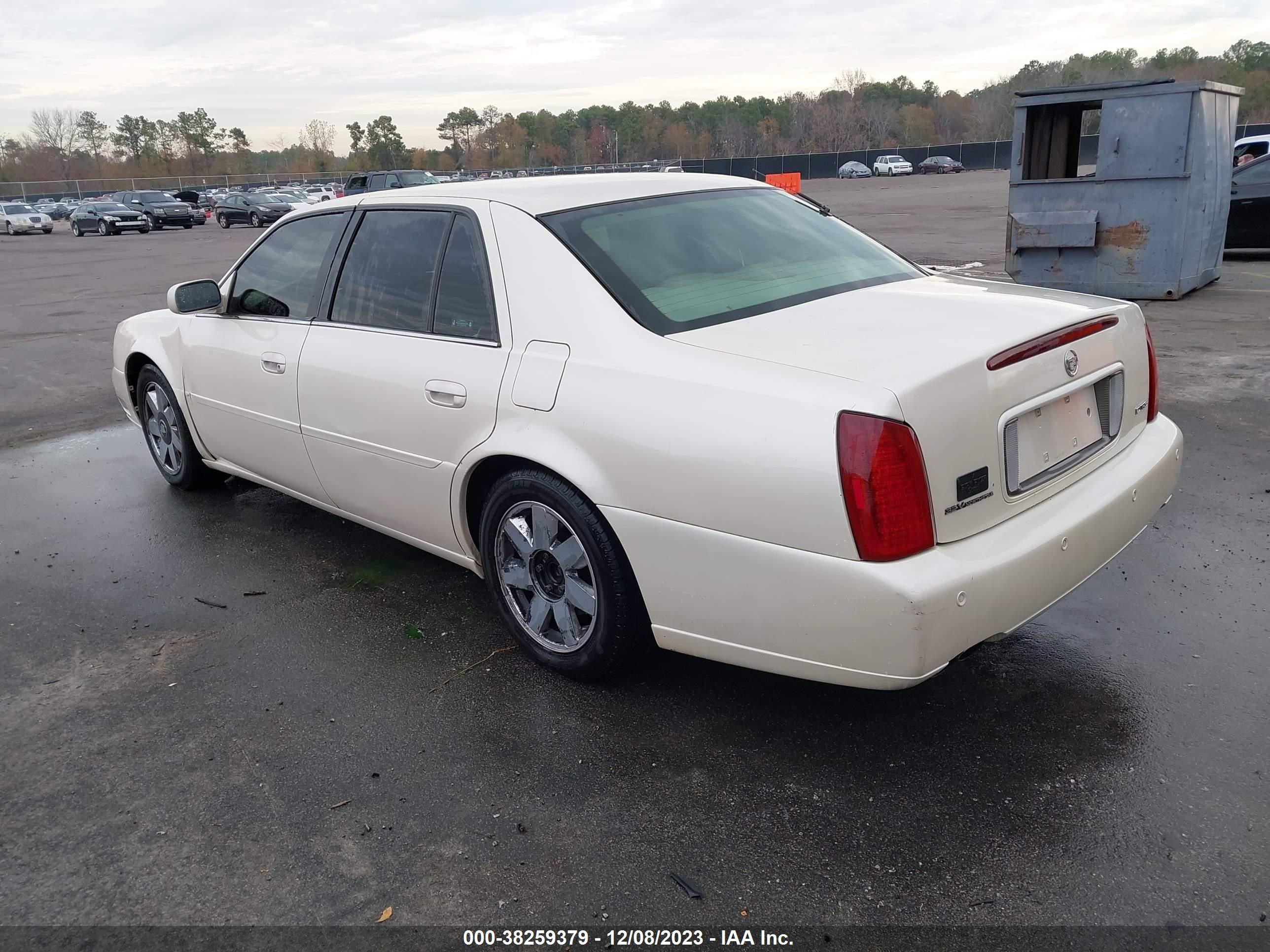 Photo 2 VIN: 1G6KF57923U131407 - CADILLAC DE VILLE 