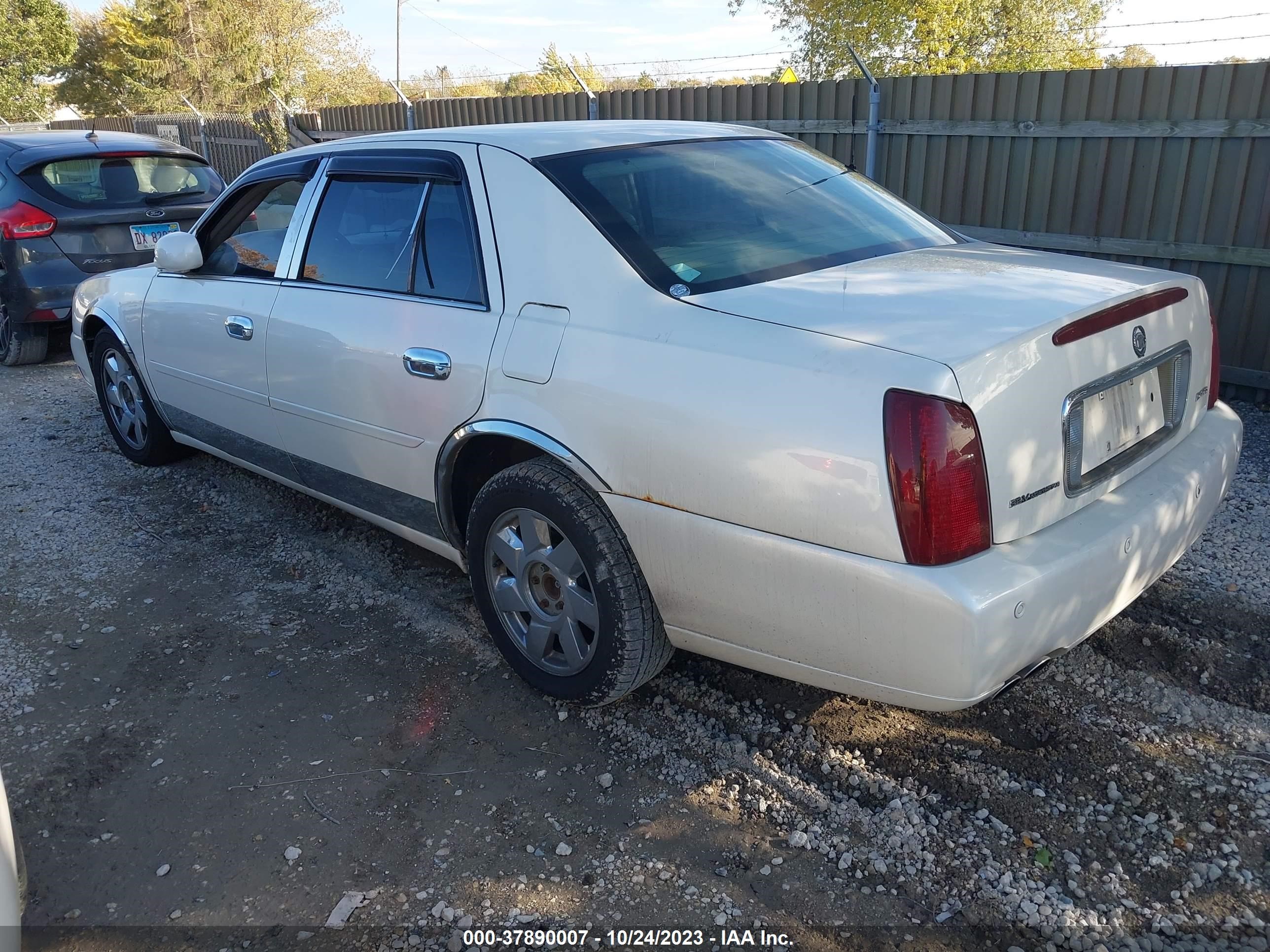 Photo 2 VIN: 1G6KF57941U236110 - CADILLAC DE VILLE 