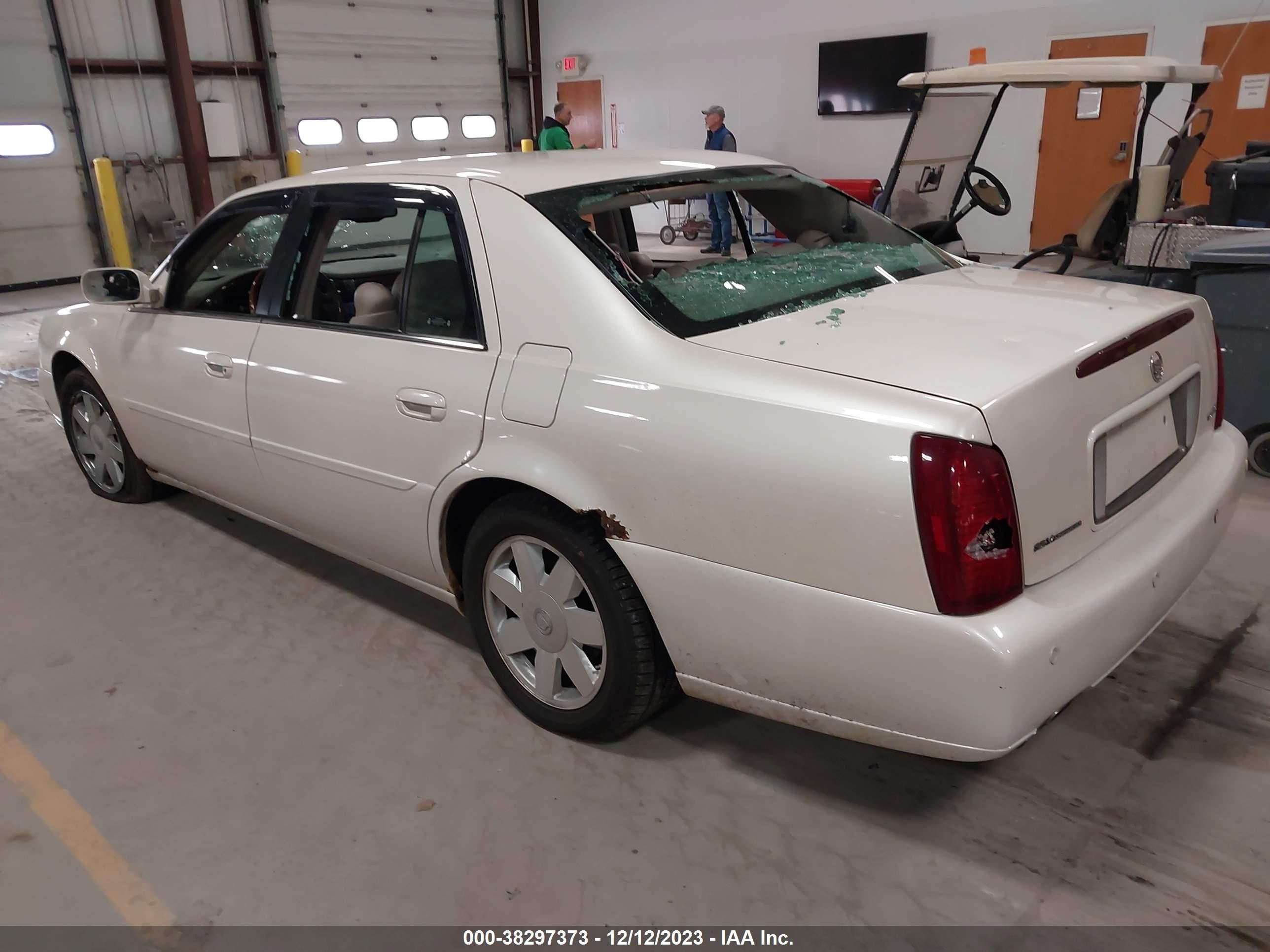 Photo 2 VIN: 1G6KF57993U125362 - CADILLAC DE VILLE 