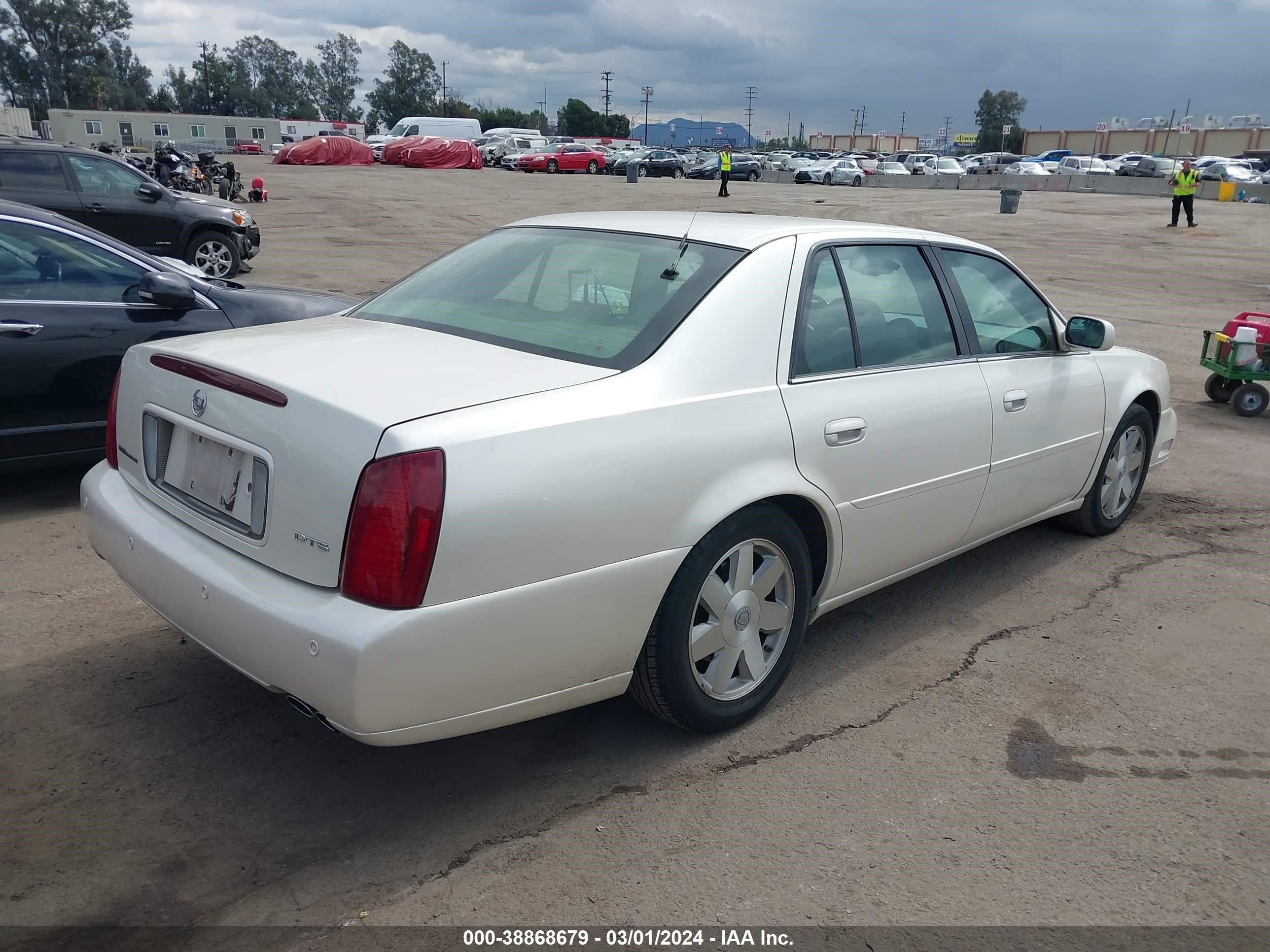 Photo 3 VIN: 1G6KF57993U277433 - CADILLAC DE VILLE 