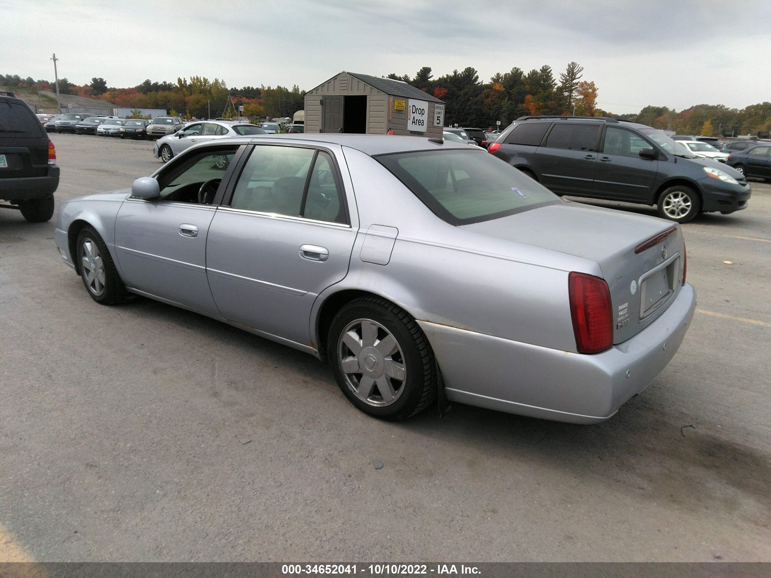 Photo 2 VIN: 1G6KF57995U159904 - CADILLAC DE VILLE 