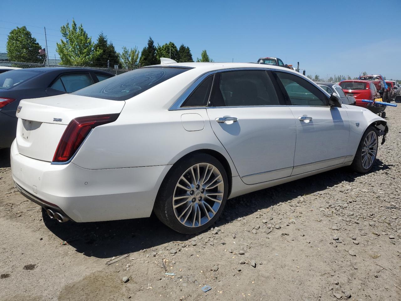 Photo 2 VIN: 1G6KF5RS7HU131989 - CADILLAC CT6 