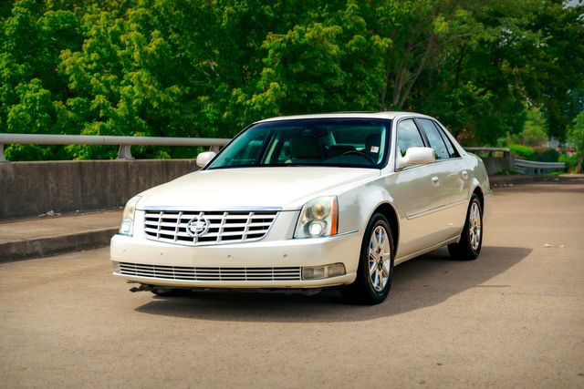 Photo 1 VIN: 1G6KH5E63BU104606 - CADILLAC DTS 