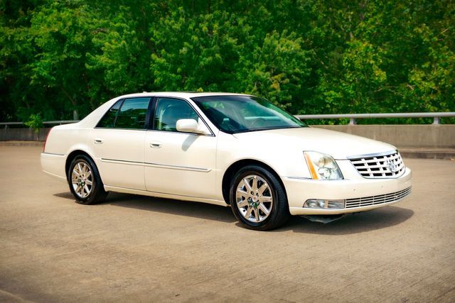 Photo 4 VIN: 1G6KH5E63BU104606 - CADILLAC DTS 