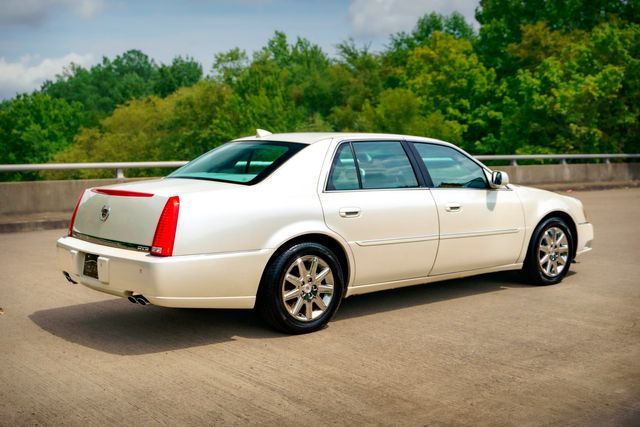 Photo 5 VIN: 1G6KH5E63BU104606 - CADILLAC DTS 