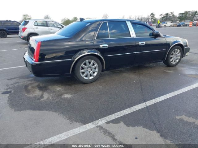 Photo 3 VIN: 1G6KH5E64BU117848 - CADILLAC DTS 