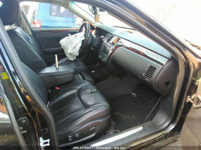 Photo 4 VIN: 1G6KH5E64BU142121 - CADILLAC DTS 