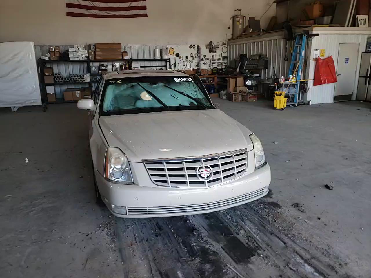 Photo 10 VIN: 1G6KH5E65BU116188 - CADILLAC DTS PREMIU 