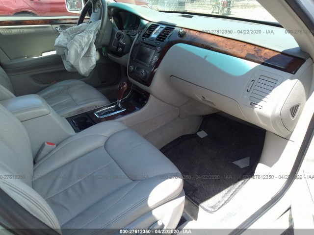 Photo 4 VIN: 1G6KH5EY1AU111506 - CADILLAC DTS 