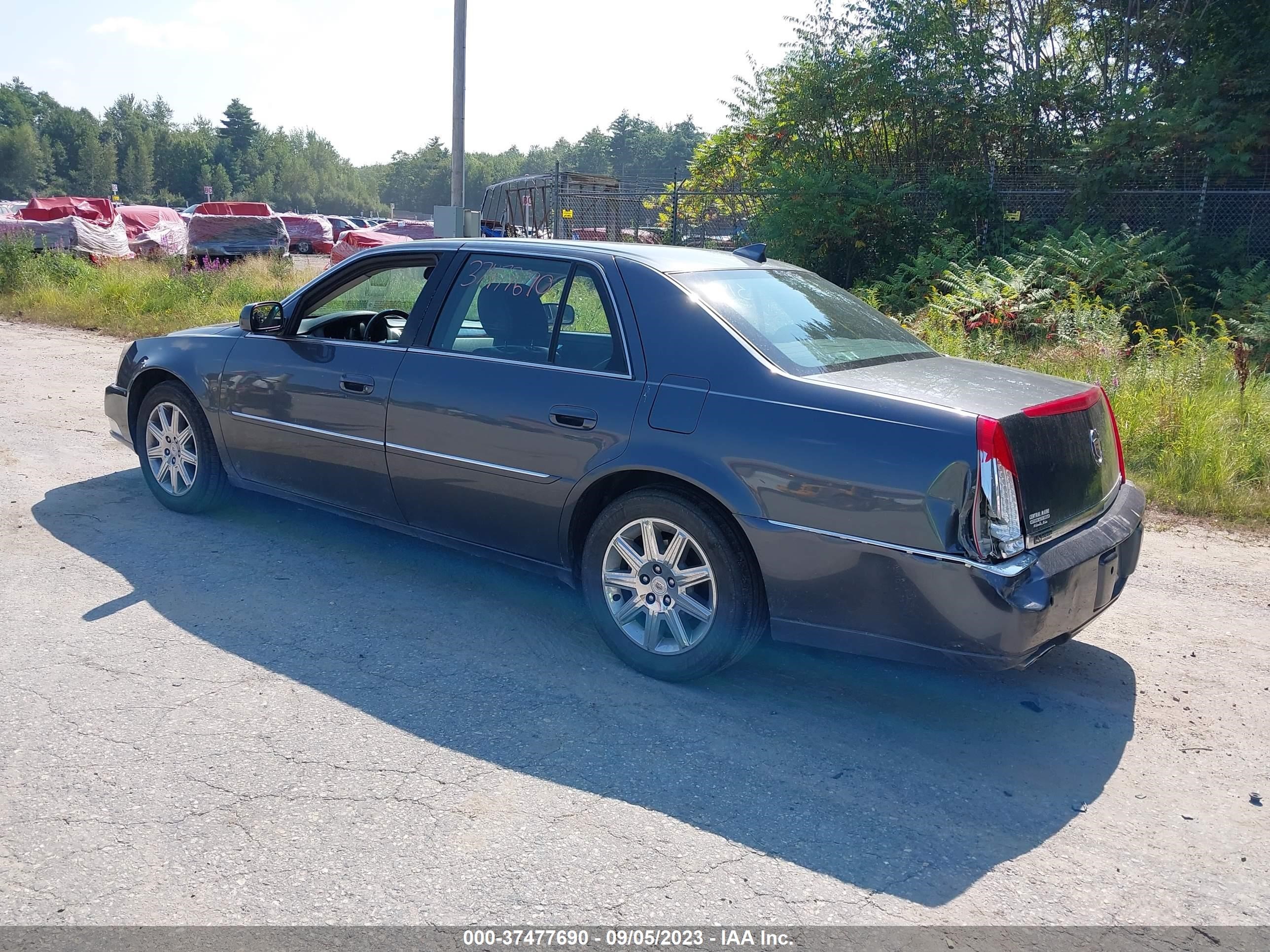 Photo 2 VIN: 1G6KH5EY8AU117934 - CADILLAC DTS 