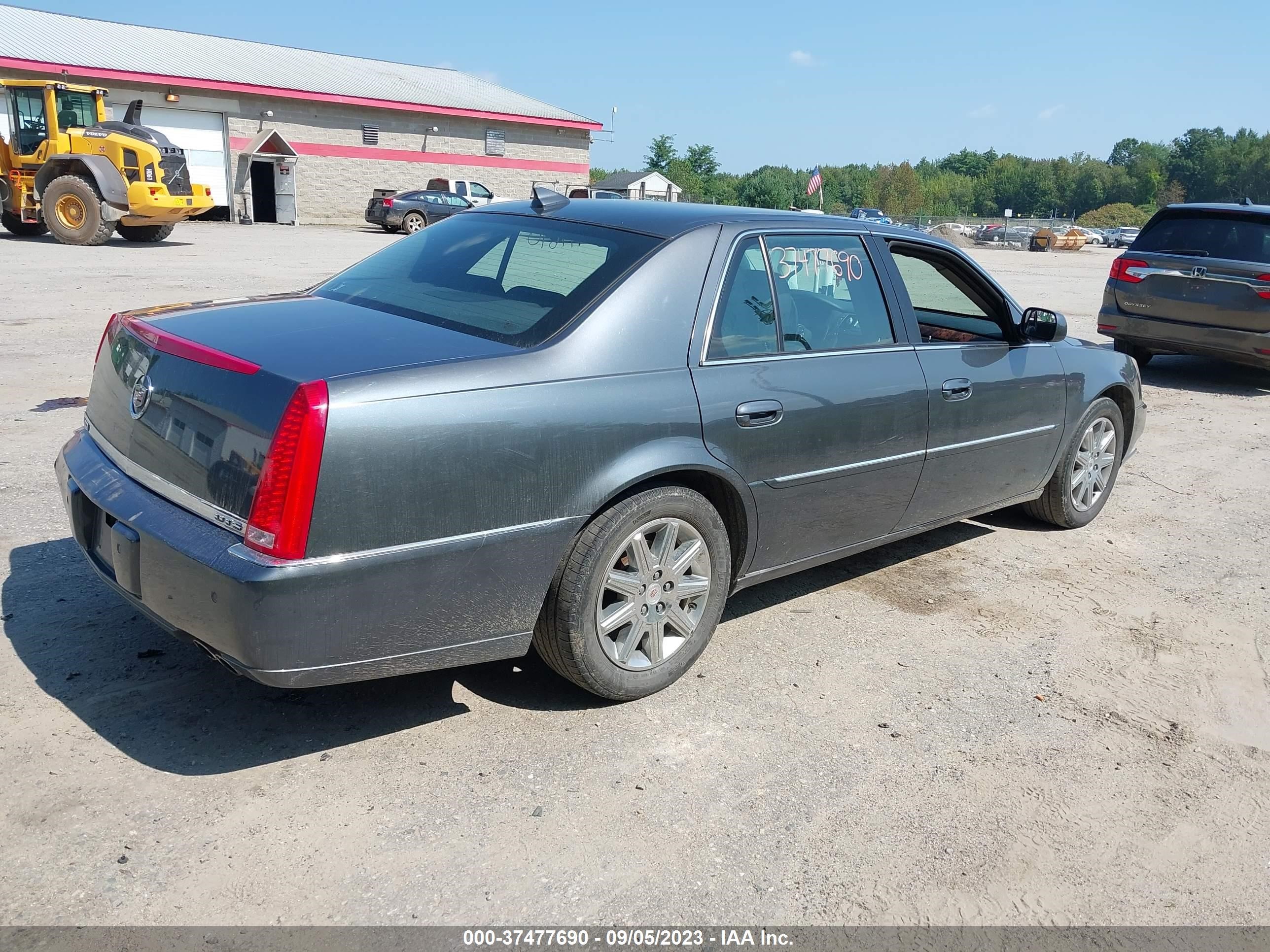 Photo 3 VIN: 1G6KH5EY8AU117934 - CADILLAC DTS 