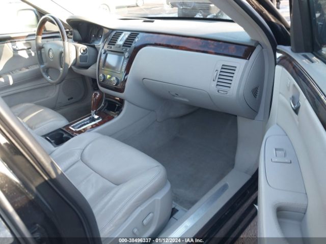 Photo 4 VIN: 1G6KH5EY8AU130909 - CADILLAC DTS 