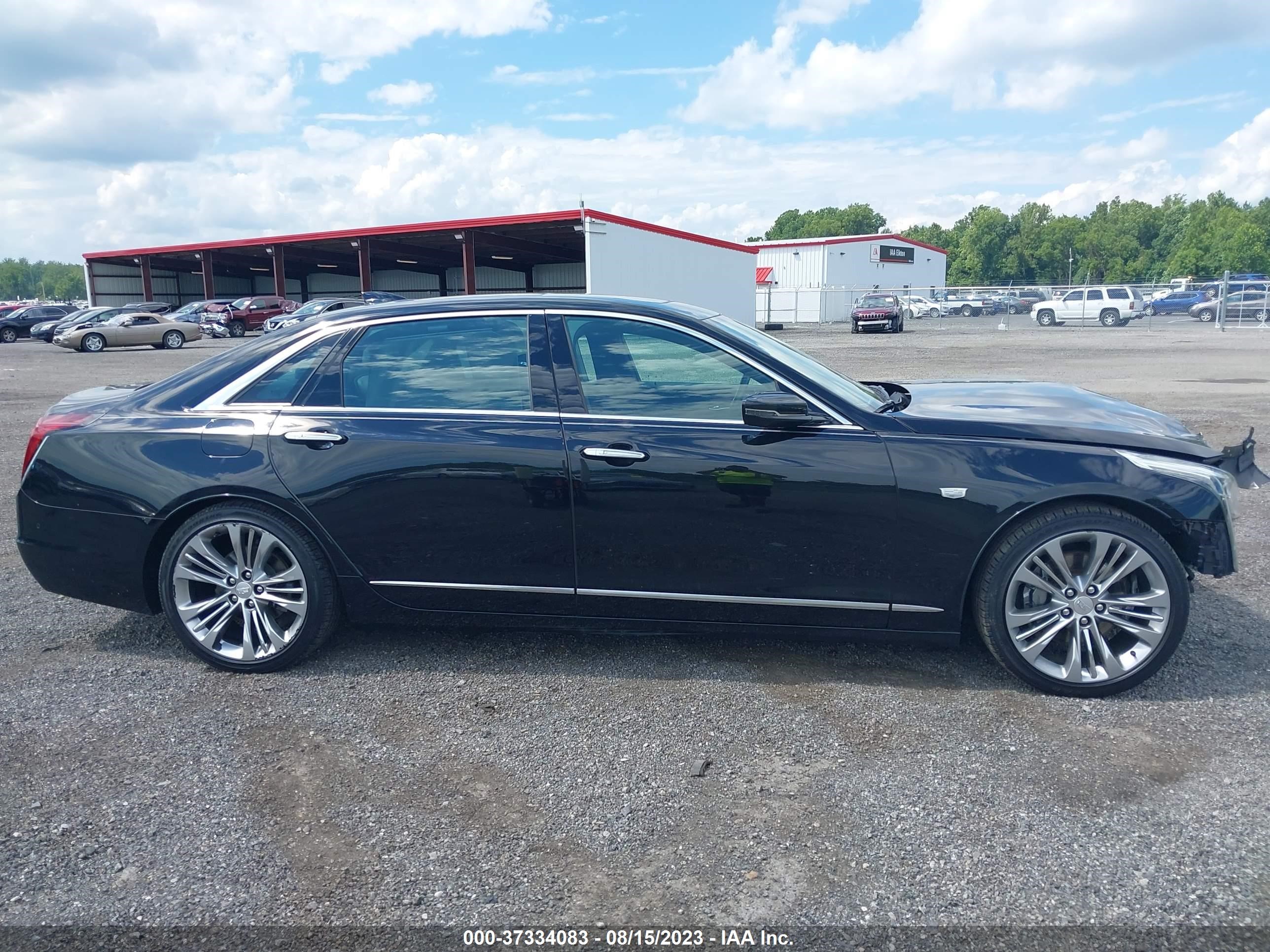 Photo 12 VIN: 1G6KN5R6XJU100294 - CADILLAC CT6 