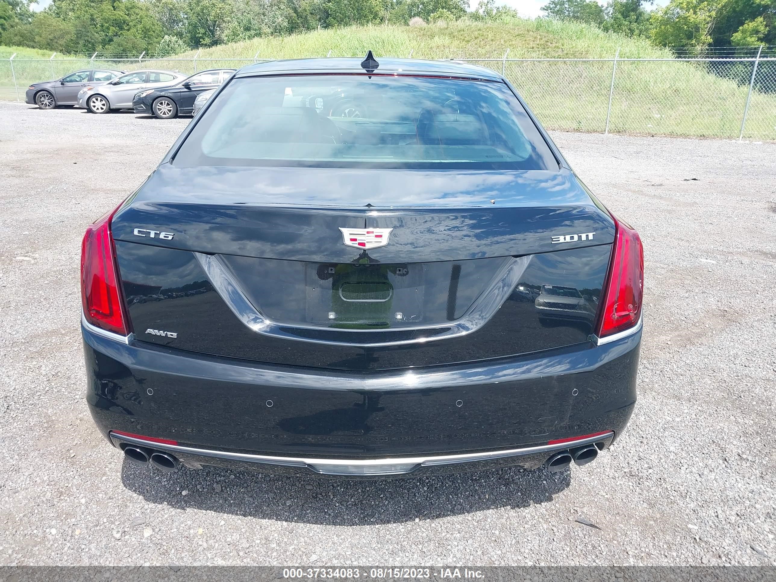 Photo 15 VIN: 1G6KN5R6XJU100294 - CADILLAC CT6 