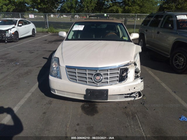 Photo 5 VIN: 1G6KP5E95AU117434 - CADILLAC DTS 