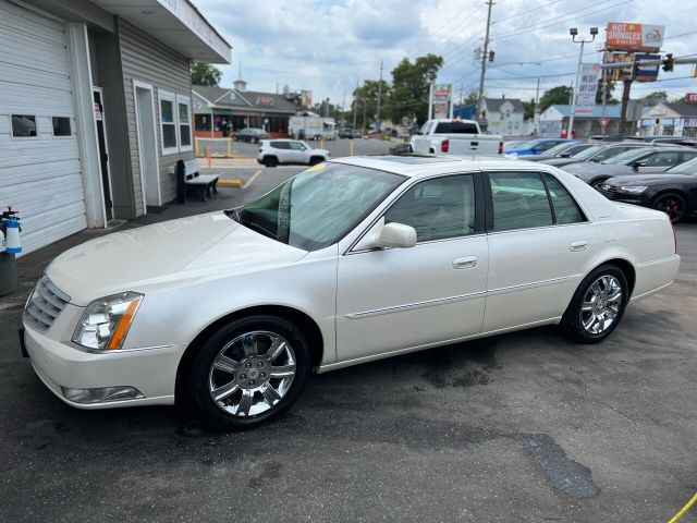 Photo 3 VIN: 1G6KP5ES7BU123708 - CADILLAC DTS 