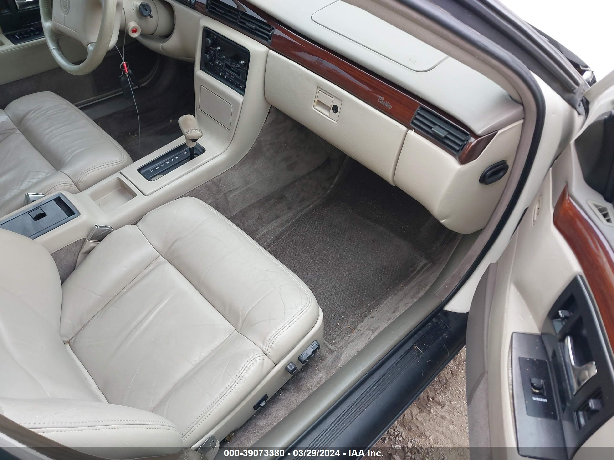 Photo 4 VIN: 1G6KS52Y0RU808909 - CADILLAC SEVILLE 