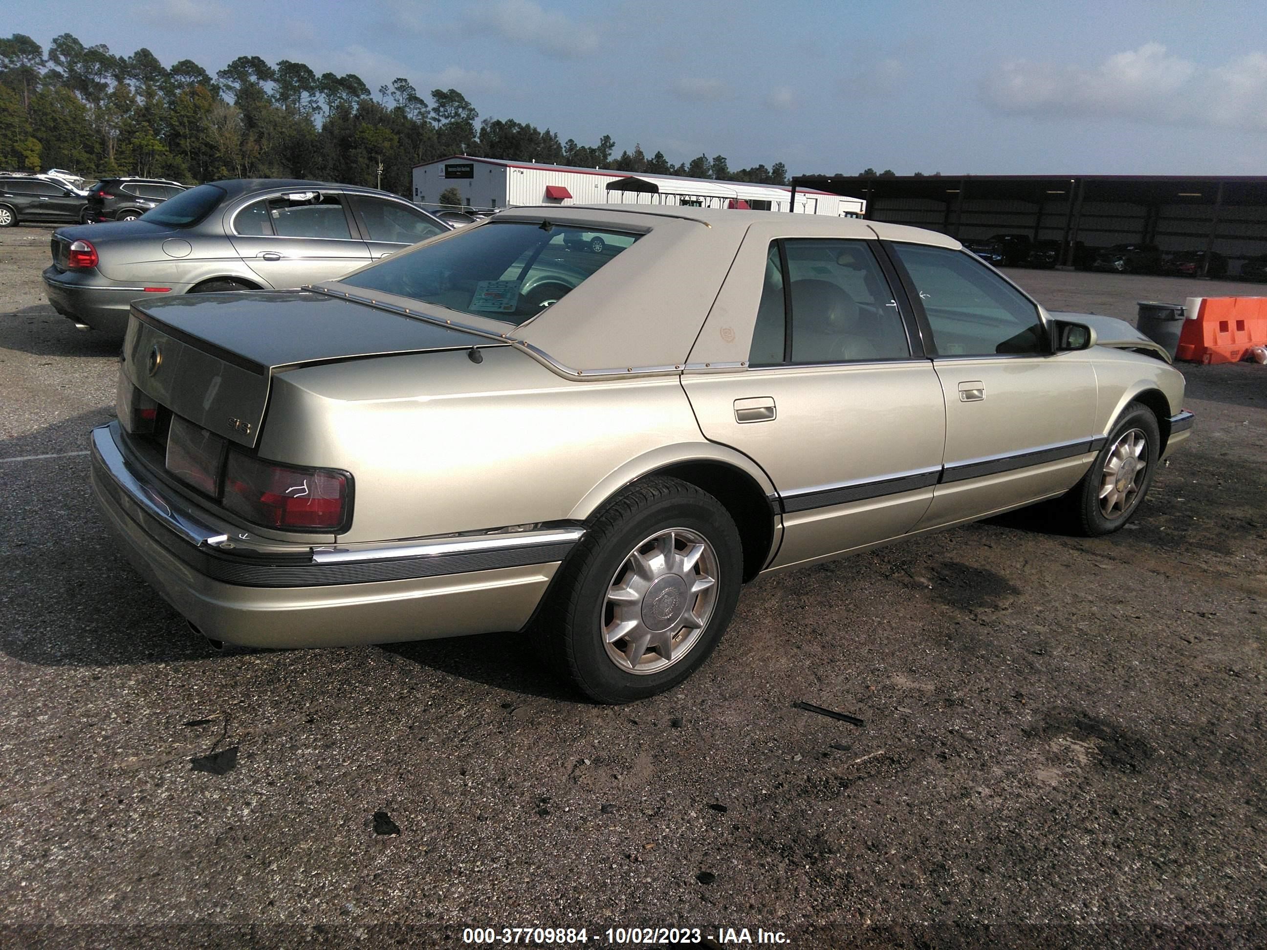 Photo 3 VIN: 1G6KS52Y4VU832799 - CADILLAC SEVILLE 