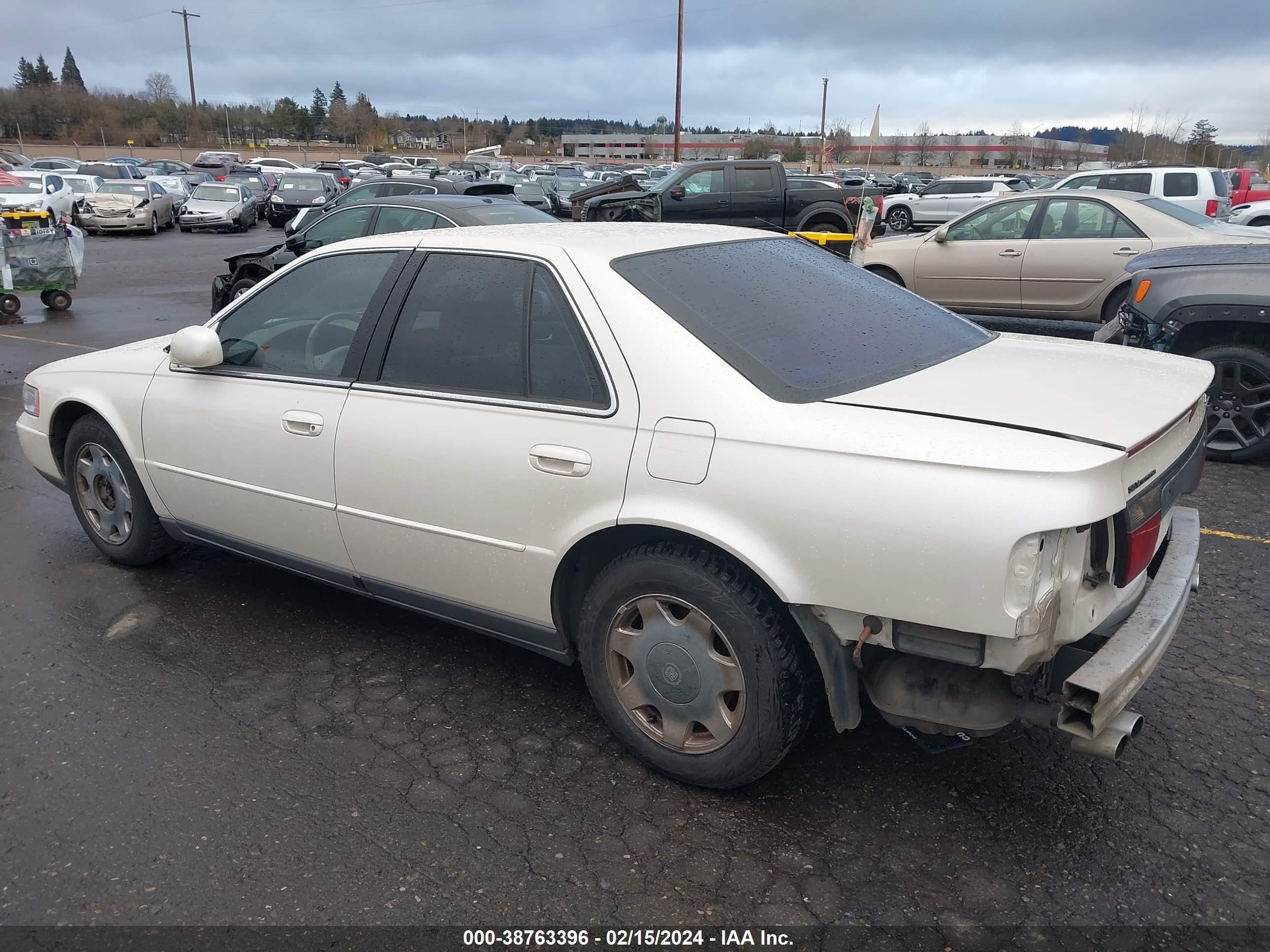 Photo 2 VIN: 1G6KS54Y4YU349976 - CADILLAC SEVILLE 