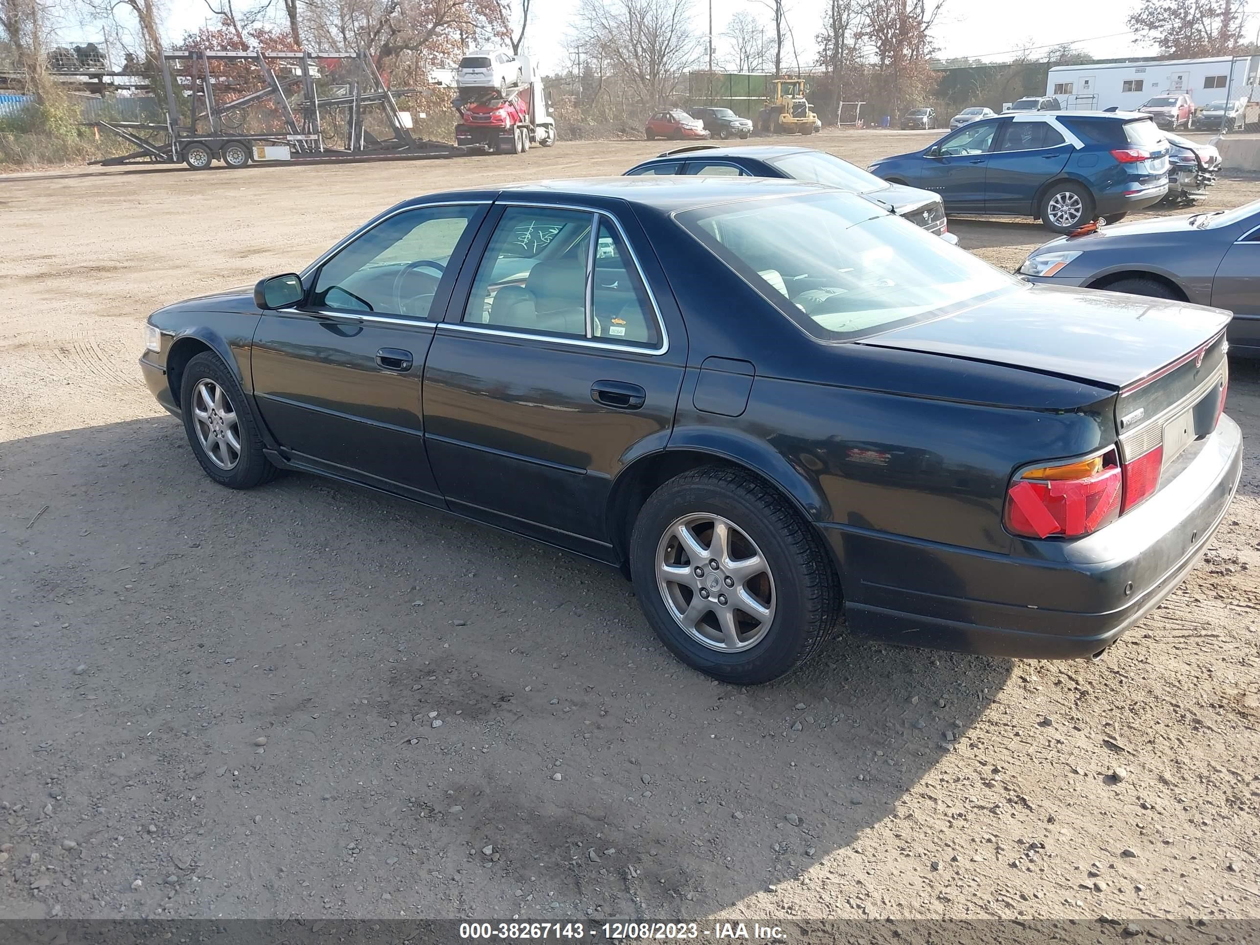 Photo 2 VIN: 1G6KS54YX4U131924 - CADILLAC SEVILLE 