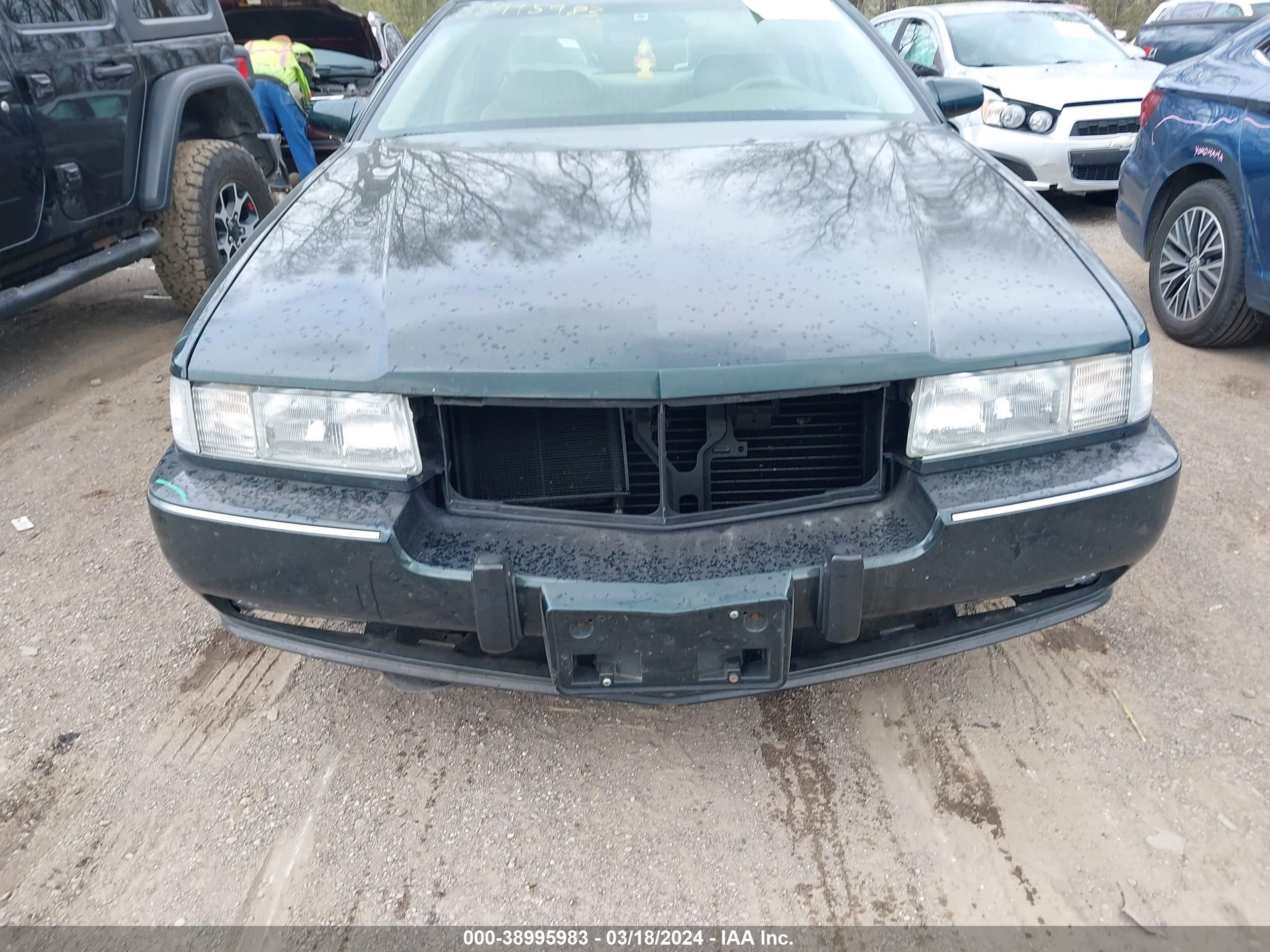 Photo 5 VIN: 1G6KY5299PU808637 - CADILLAC SEVILLE 