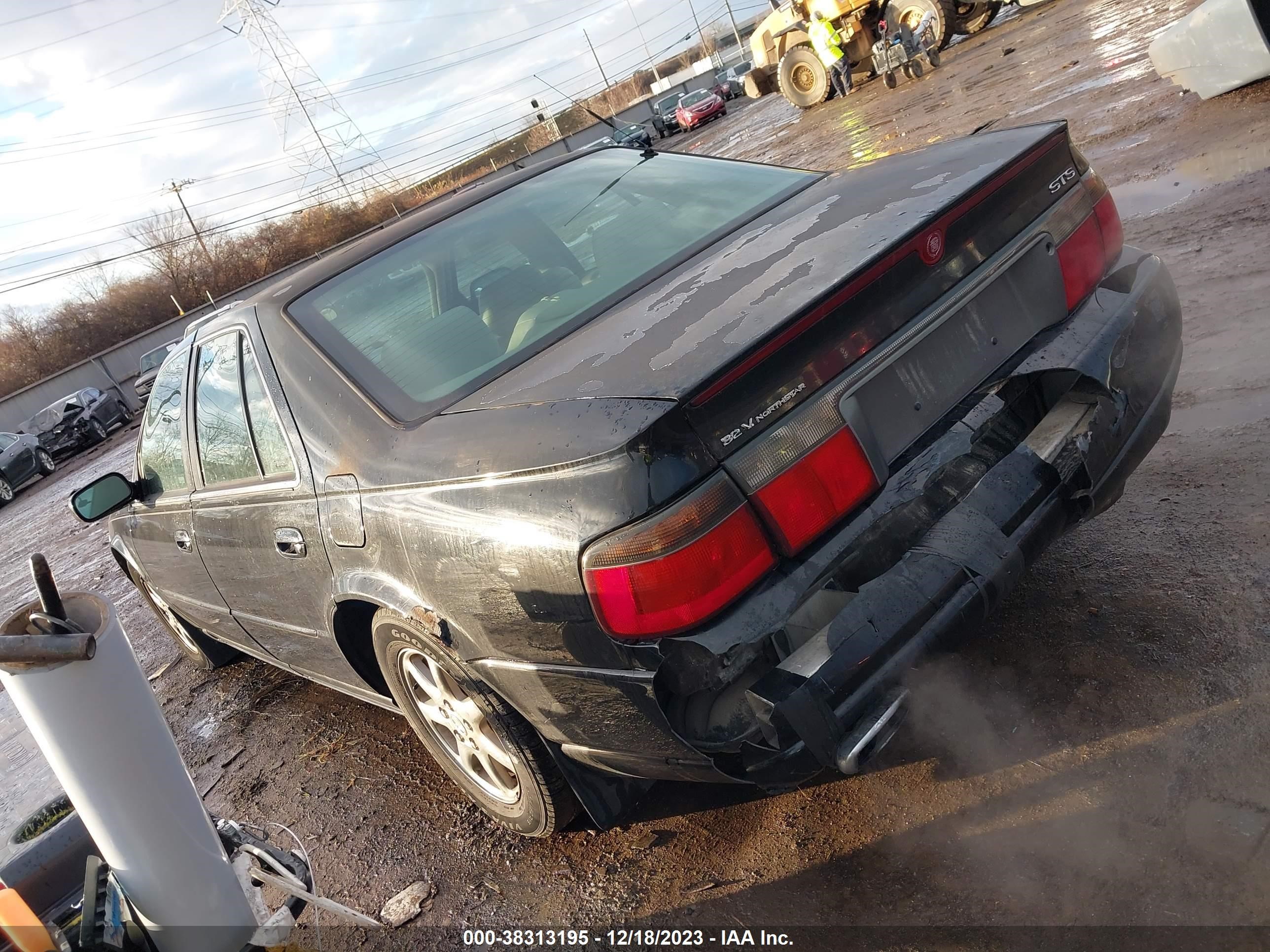 Photo 2 VIN: 1G6KY54901U240542 - CADILLAC SEVILLE 