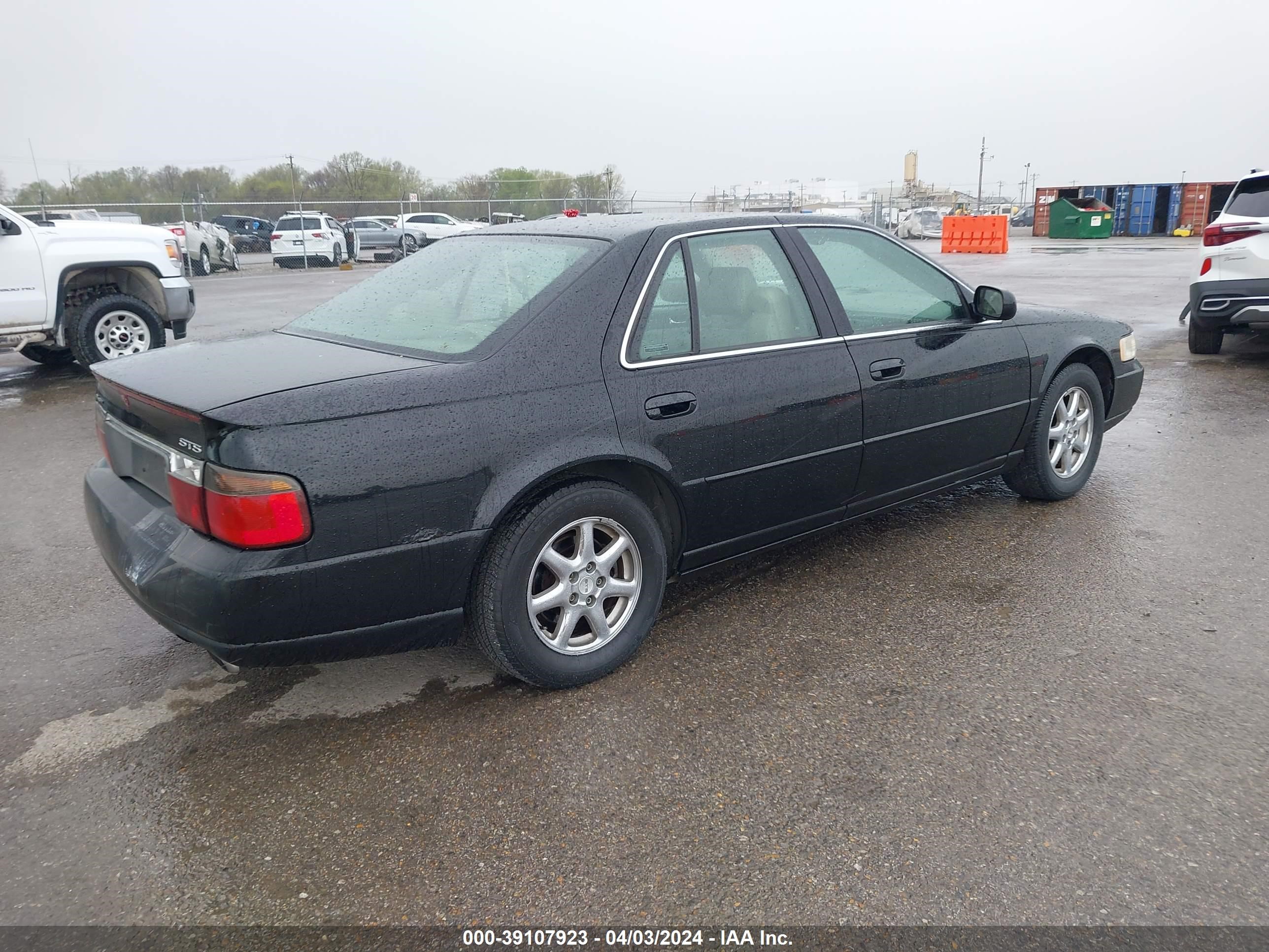 Photo 3 VIN: 1G6KY5492XU907572 - CADILLAC SEVILLE 