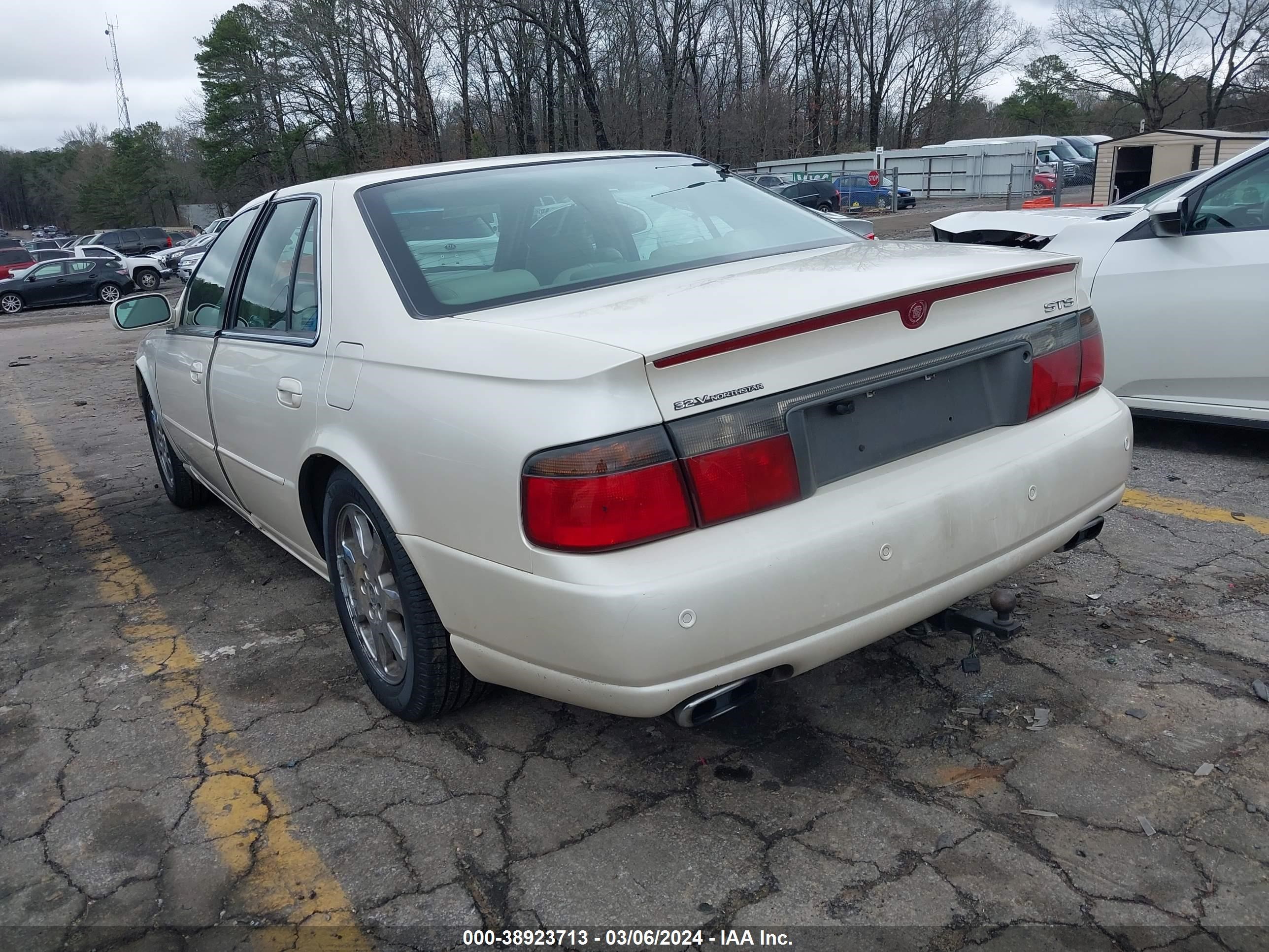 Photo 2 VIN: 1G6KY54961U240092 - CADILLAC SEVILLE 