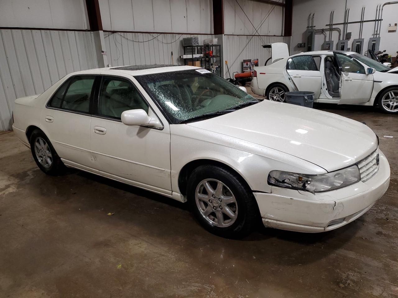 Photo 3 VIN: 1G6KY5496XU926173 - CADILLAC SEVILLE 