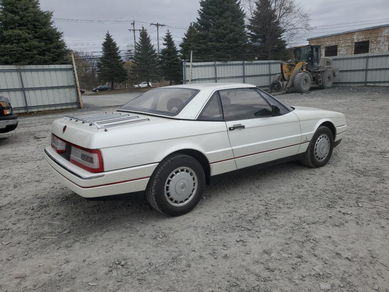 Photo 2 VIN: 1G6VR3175JU100584 - CADILLAC ALLANTE 