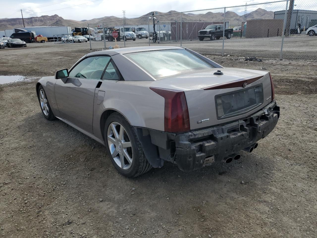 Photo 1 VIN: 1G6YV34A755602416 - CADILLAC XLR 