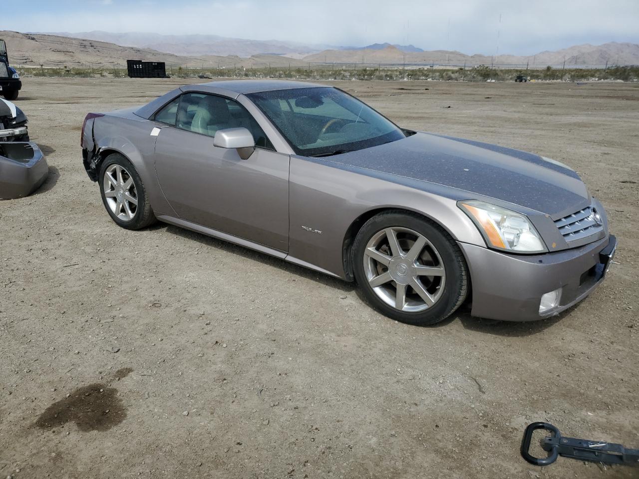 Photo 3 VIN: 1G6YV34A755602416 - CADILLAC XLR 