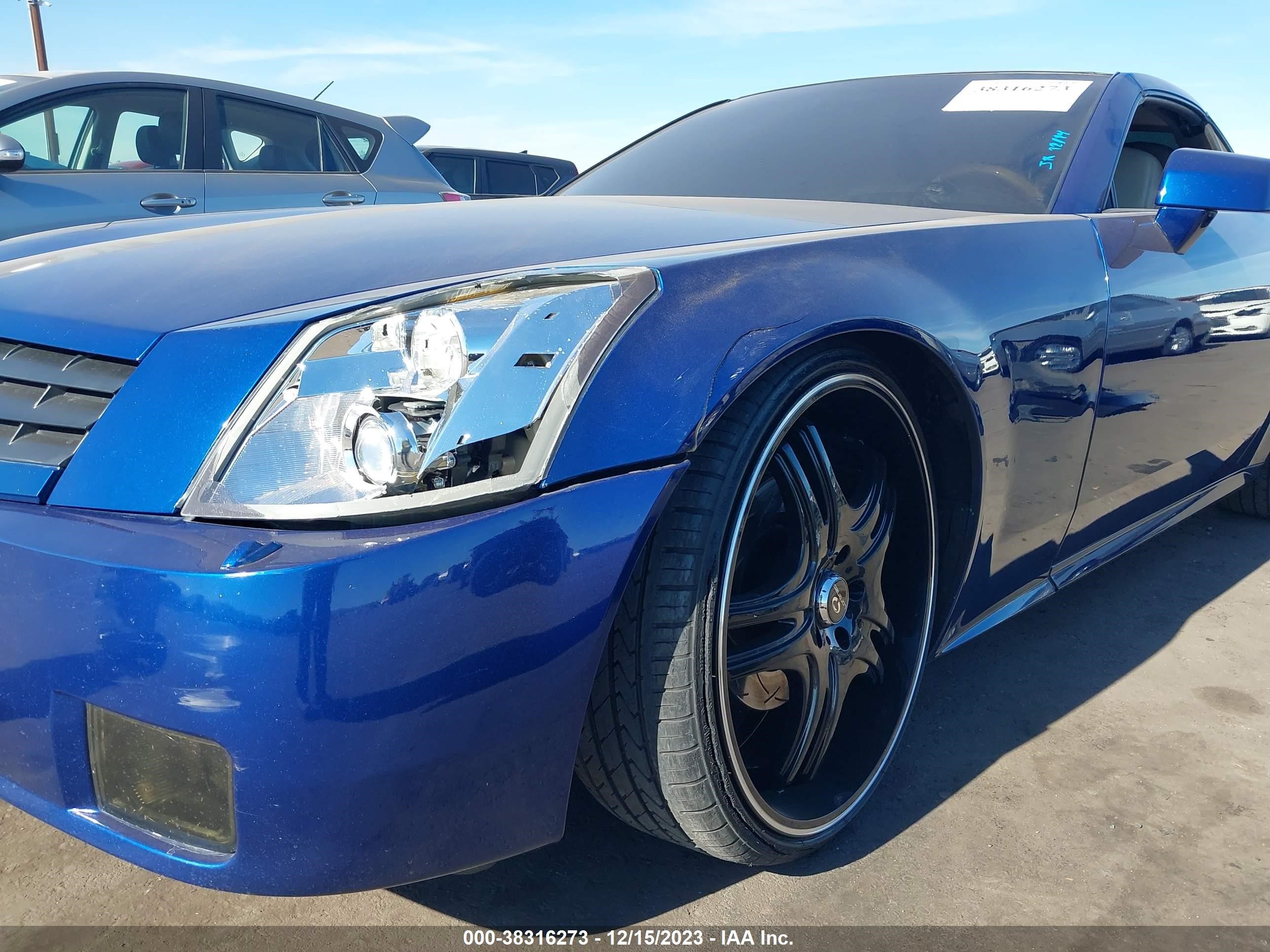 Photo 5 VIN: 1G6YV34A955600019 - CADILLAC XLR 