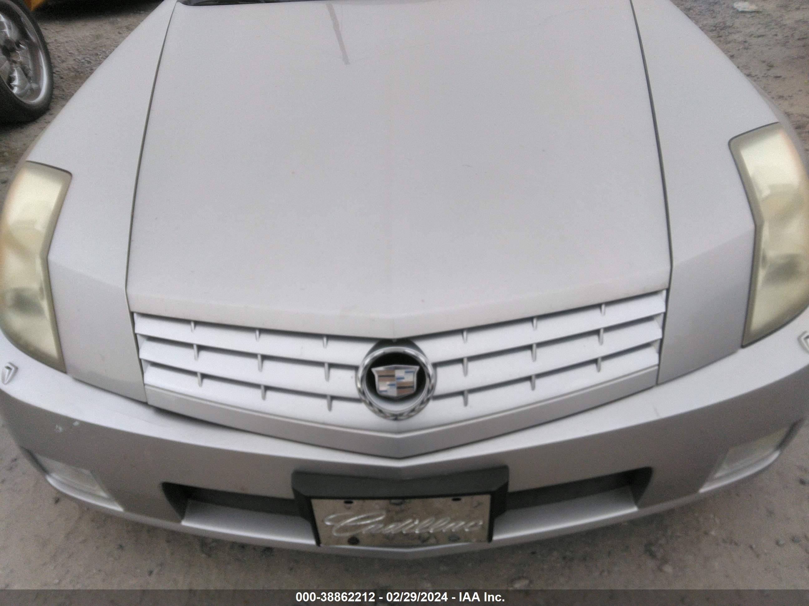 Photo 9 VIN: 1G6YV34A955601462 - CADILLAC XLR 