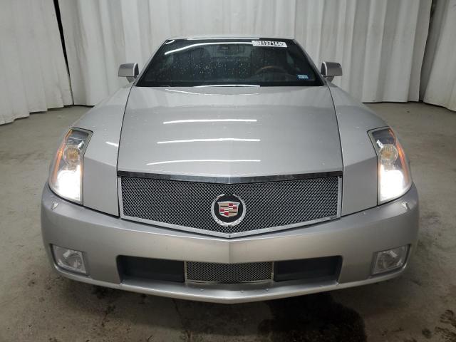 Photo 4 VIN: 1G6YV36A375601344 - CADILLAC XLR 