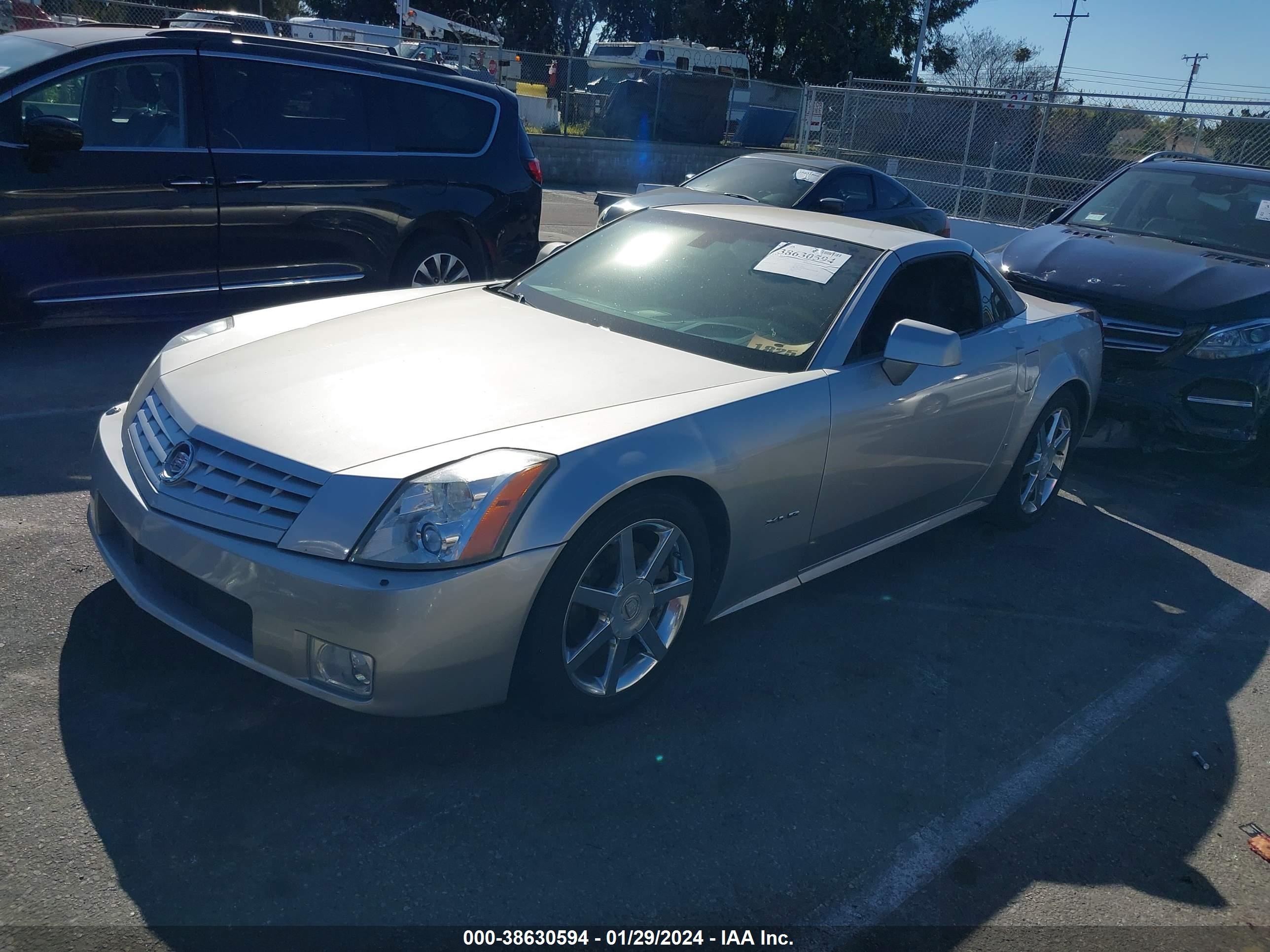 Photo 1 VIN: 1G6YV36A465600251 - CADILLAC XLR 