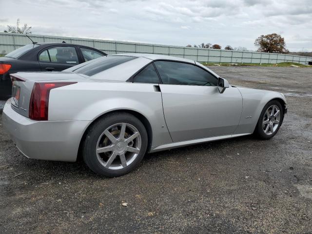 Photo 2 VIN: 1G6YV36A765600759 - CADILLAC XLR 