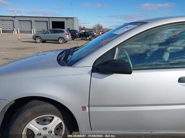 Photo 11 VIN: 1G8AF52F33Z171014 - SATURN ION 