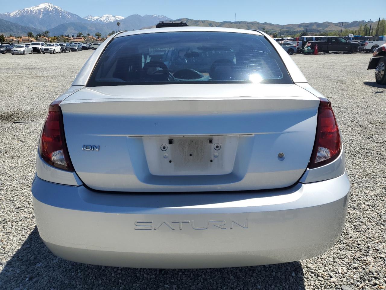 Photo 5 VIN: 1G8AG52F33Z176663 - SATURN ION 