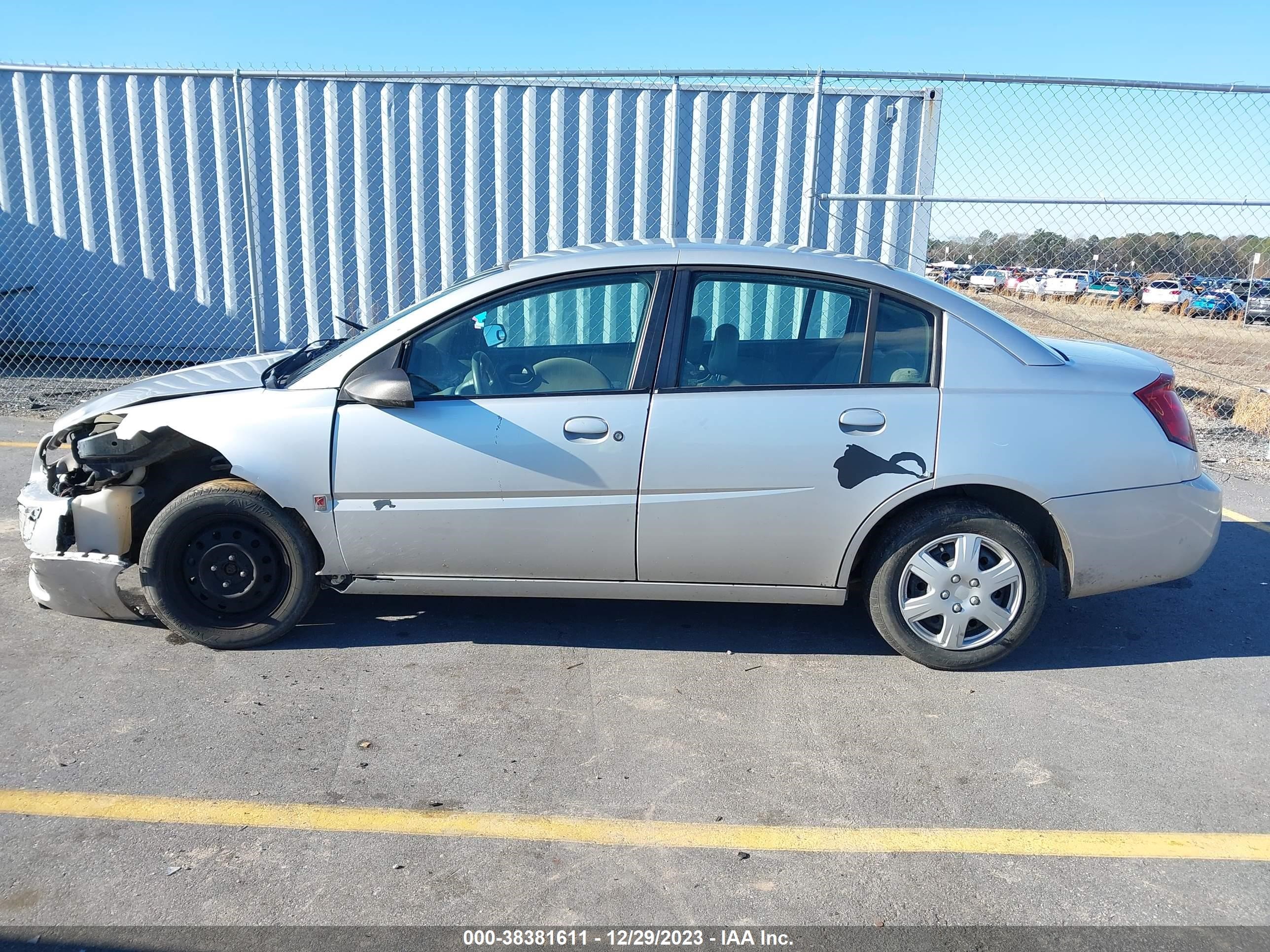 Photo 14 VIN: 1G8AJ52F15Z107202 - SATURN ION 